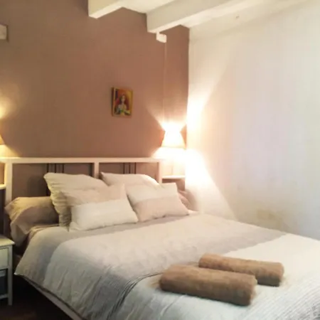 Au Petit De Bed & Breakfast Lue